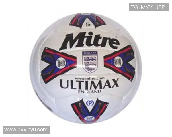 耐克联名足球球星系列合作盘点与球场之外的时尚魅力解析